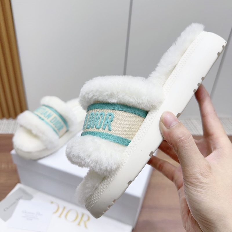 ch**an D*or slippers